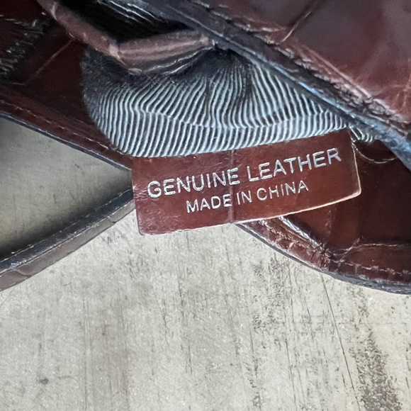 Ann Taylor leather shoulder bag - Picture 7 of 10